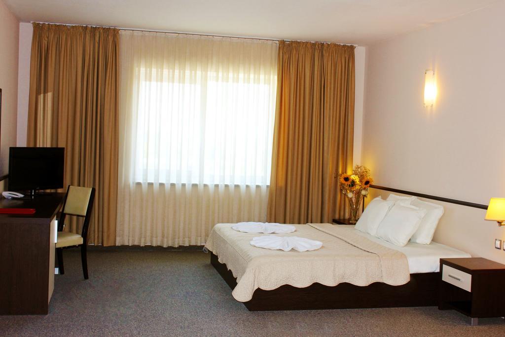 Kendros Hotel Plovdiv Room photo